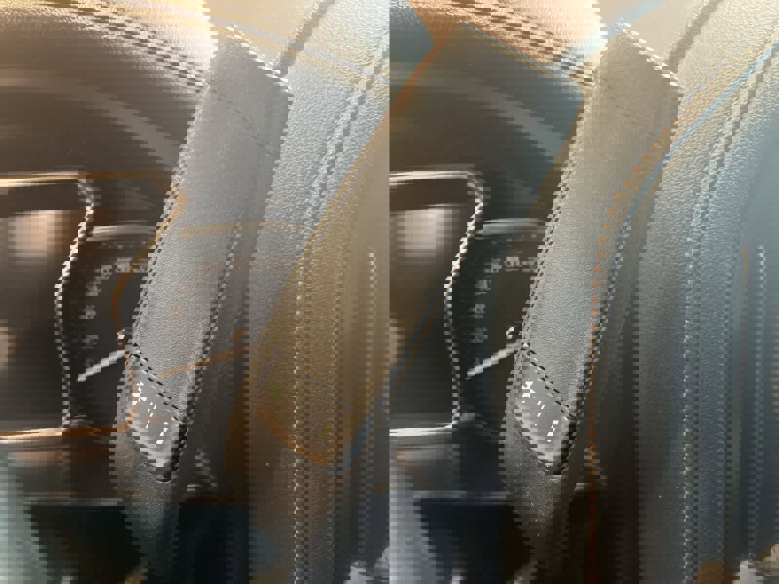 Used 2021 GMC Sierra 2500 AT4 w/ AT4 Preferred Package image 18