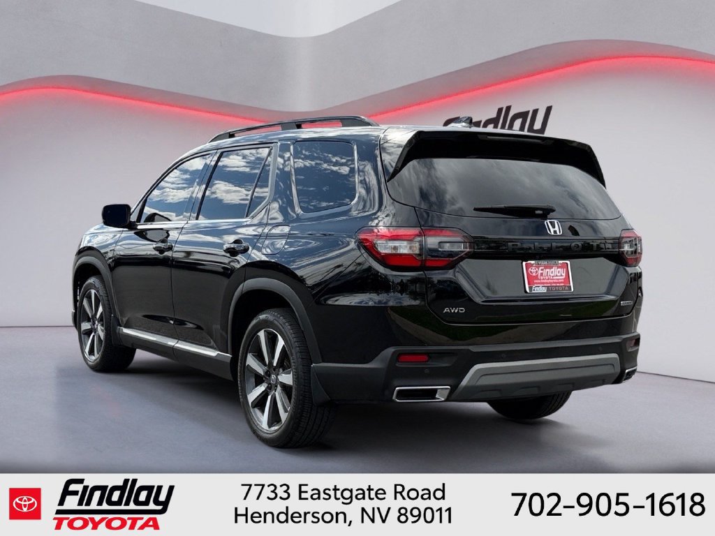 Used 2024 Honda Pilot Touring image 2