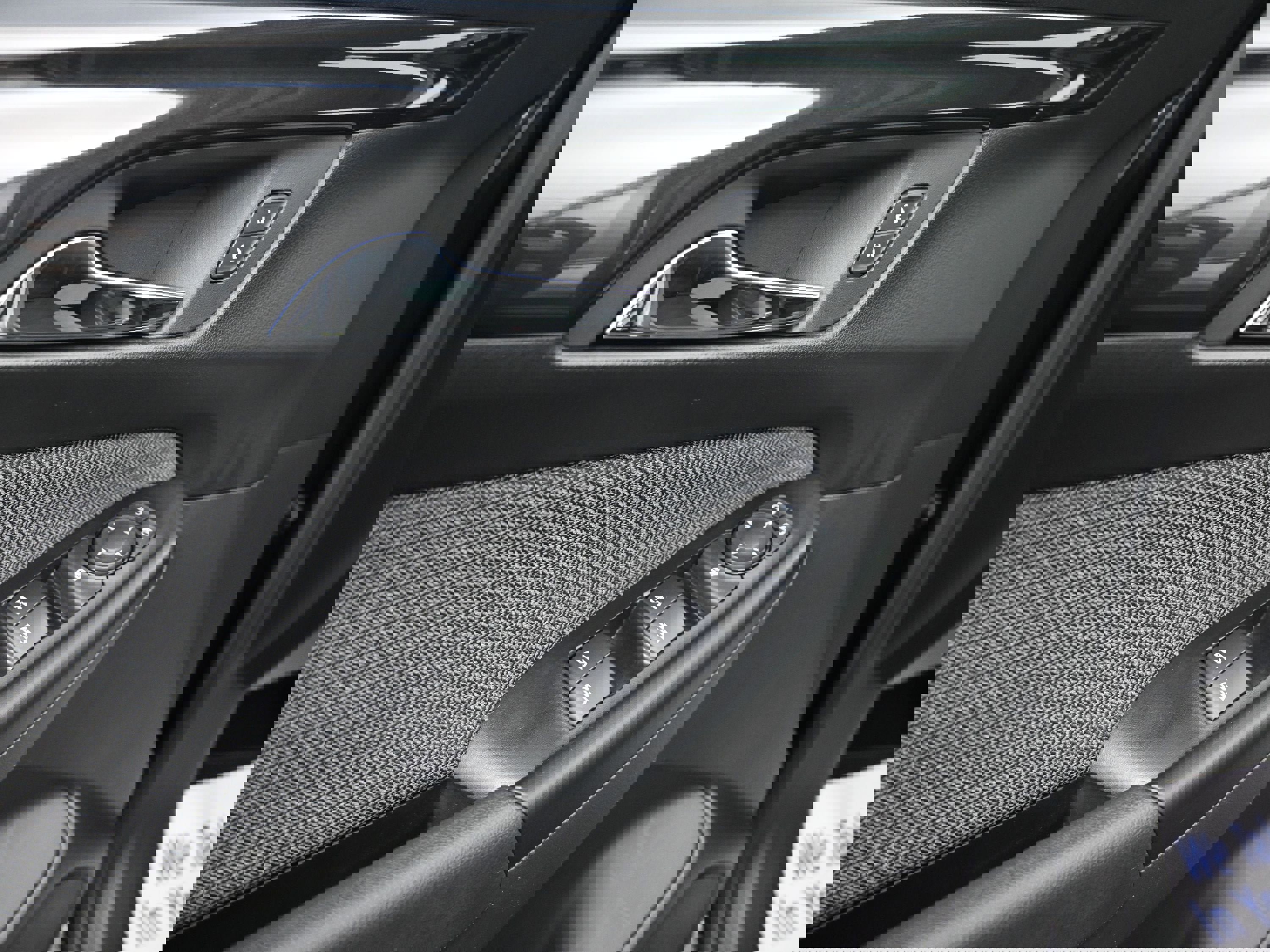 Used 2024 Chevrolet TrailBlazer LT image 24