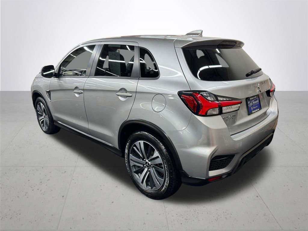 Used 2024 Mitsubishi Outlander Sport SE image 4