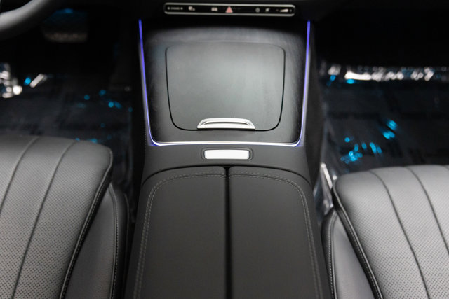 Used 2025 Mercedes-Benz E 450 4MATIC All-Terrain Wagon image 9