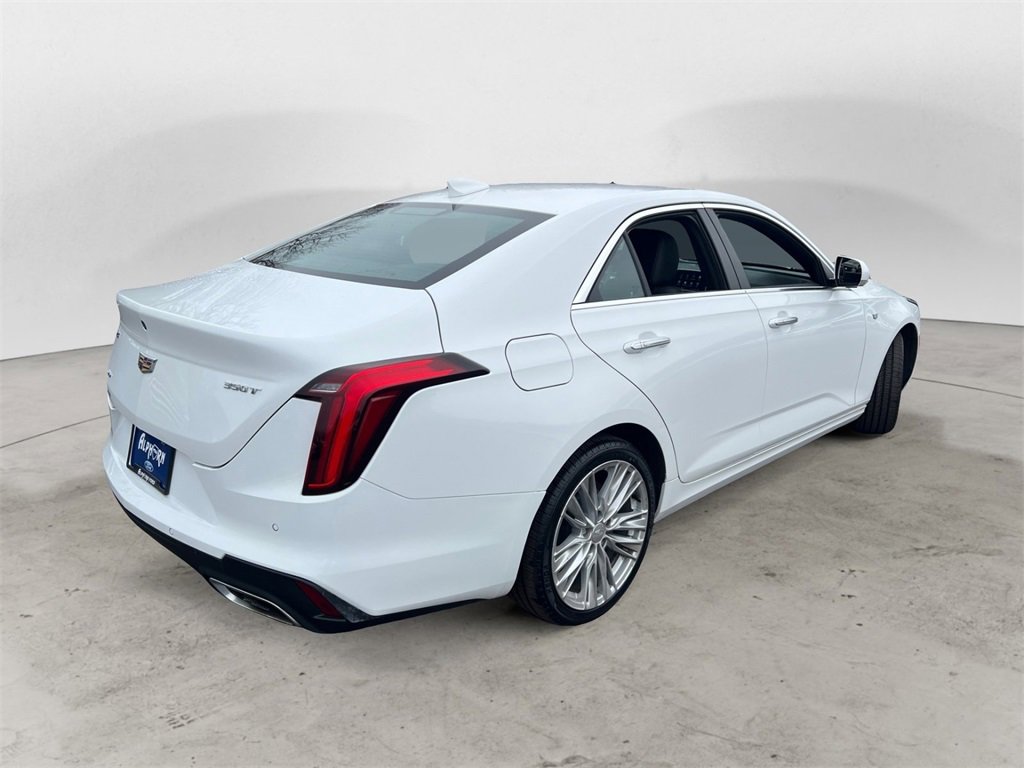 Used 2021 Cadillac CT4 Premium Luxury image 3