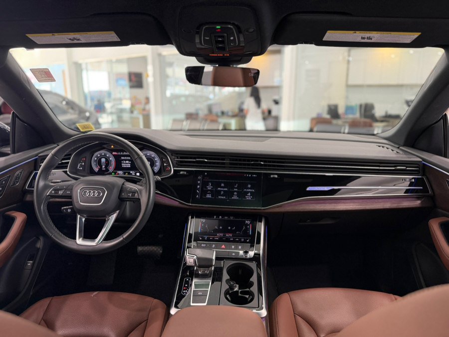 Used 2025 Audi Q8 Premium Plus w/ Premium Plus Package AWD/4WD image 24