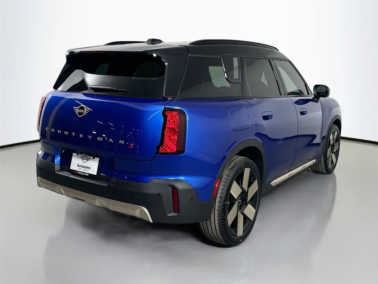 Used 2025 MINI Cooper Countryman S w/ Comfort Package Max AWD/4WD image 4