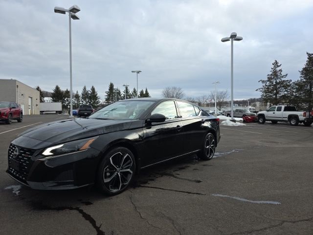 Certified 2023 Nissan Altima 2.5 SR image 9