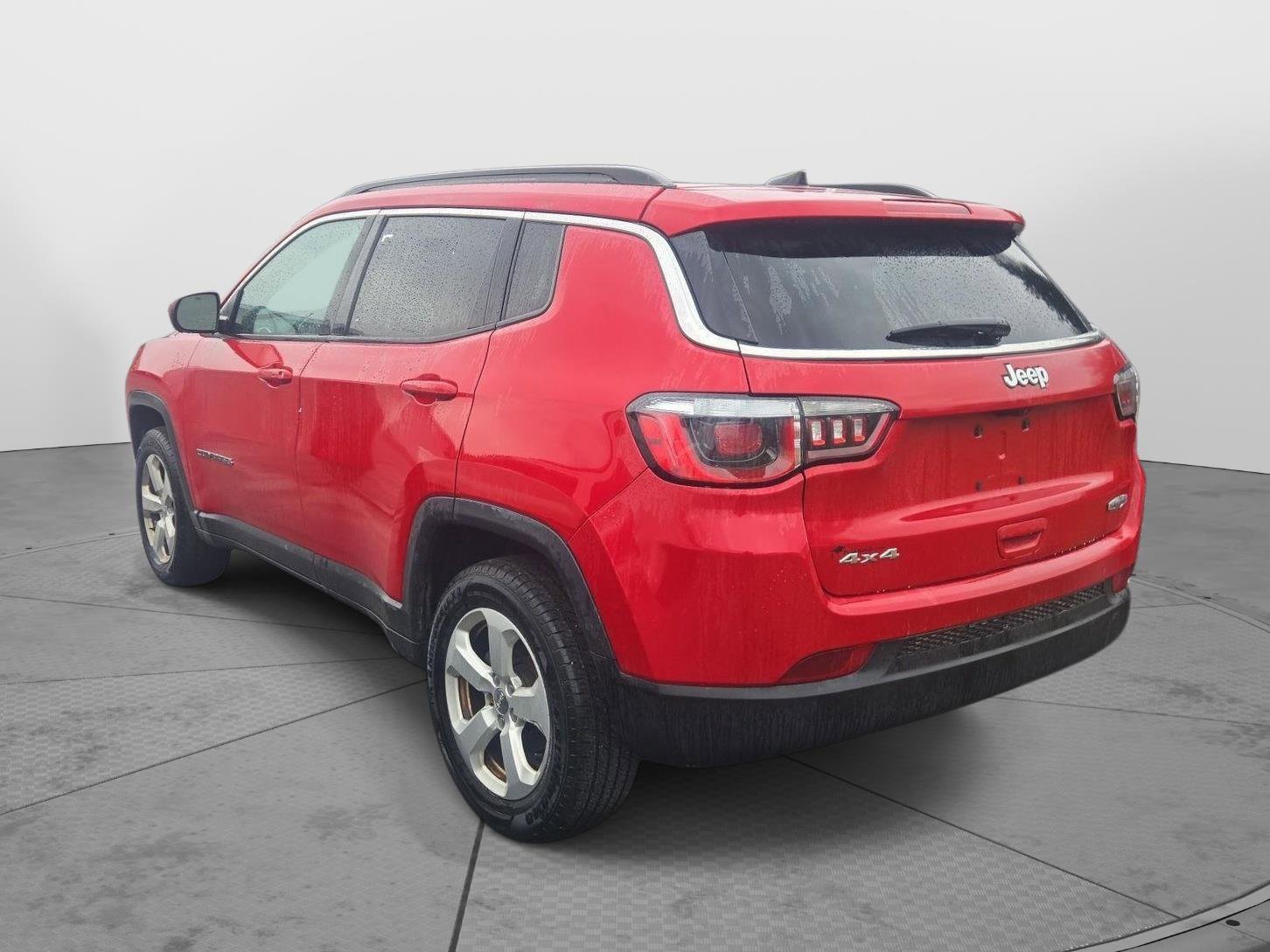 Used 2018 Jeep Compass Latitude w/ Popular Equipment Group image 6