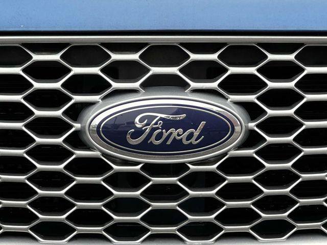 Used 2023 Ford Edge SEL AWD/4WD image 9