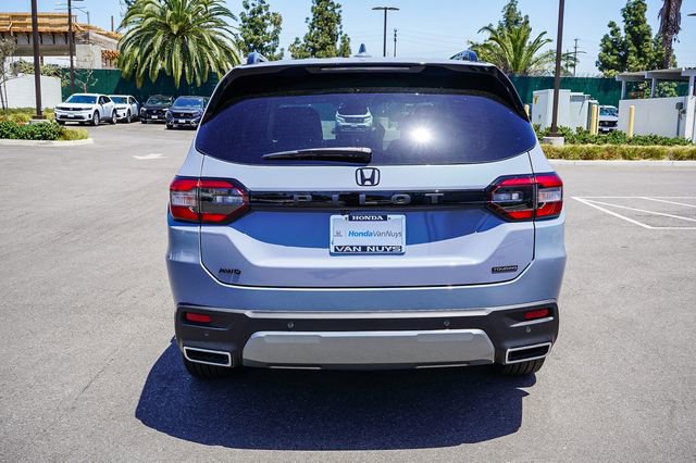 New 2026 Honda Pilot Touring image 6