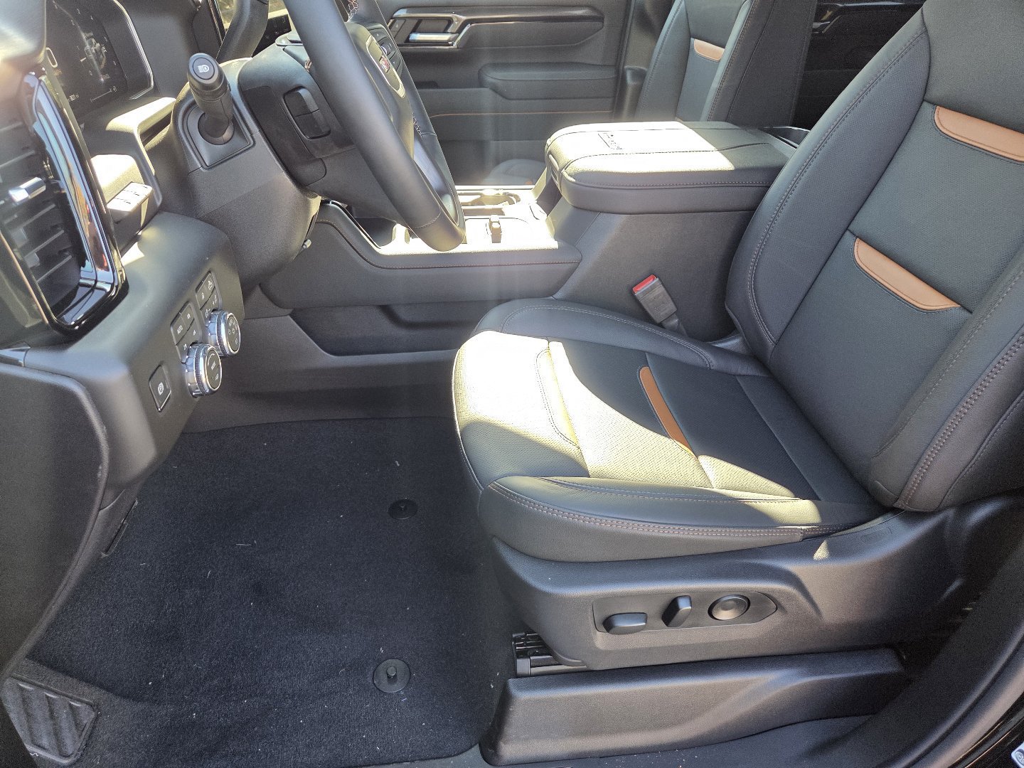 New 2026 GMC Sierra 2500 AT4 AWD/4WD image 26