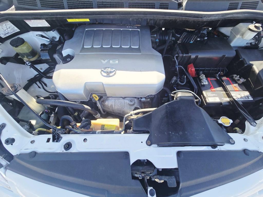 Used 2008 Toyota Sienna LE image 18