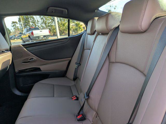 Certified 2025 Lexus ES 350 w/ Premium Package image 12