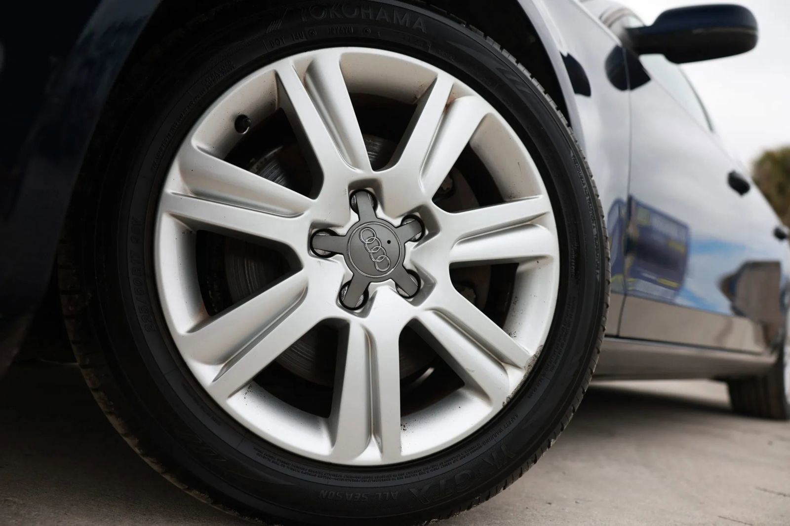 Used 2011 Audi A4 2.0T Premium image 25