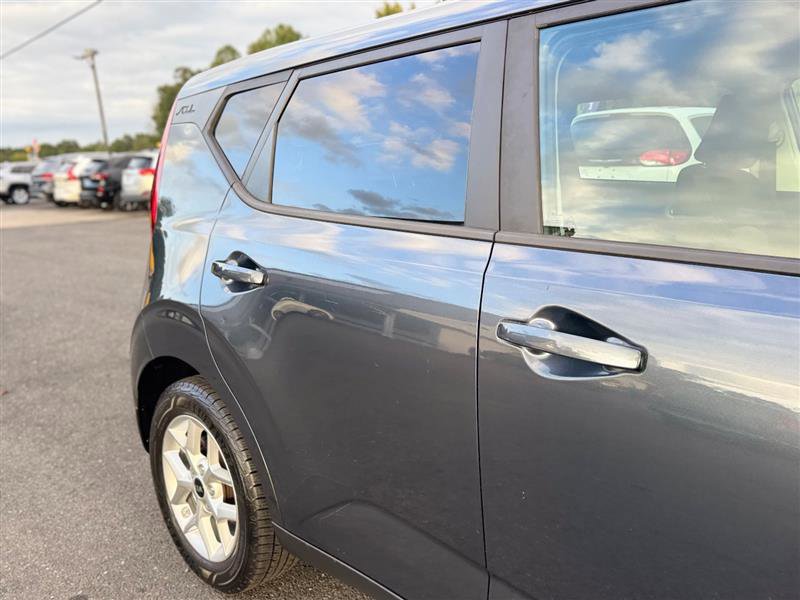 Used 2020 Kia Soul S image 20