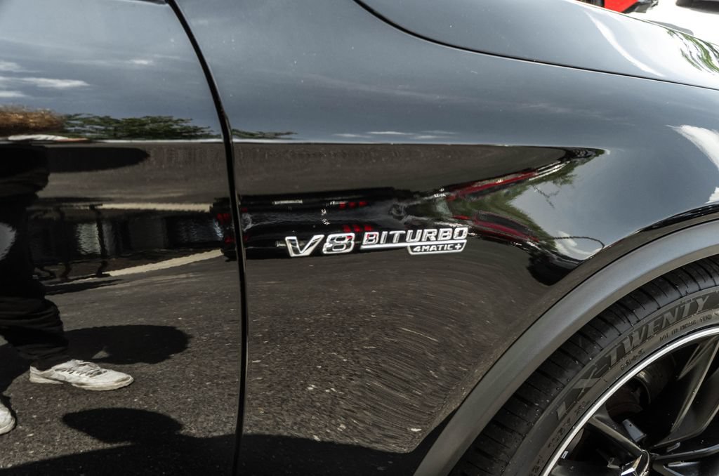Used 2019 Mercedes-Benz GLC 63 AMG 4MATIC image 4