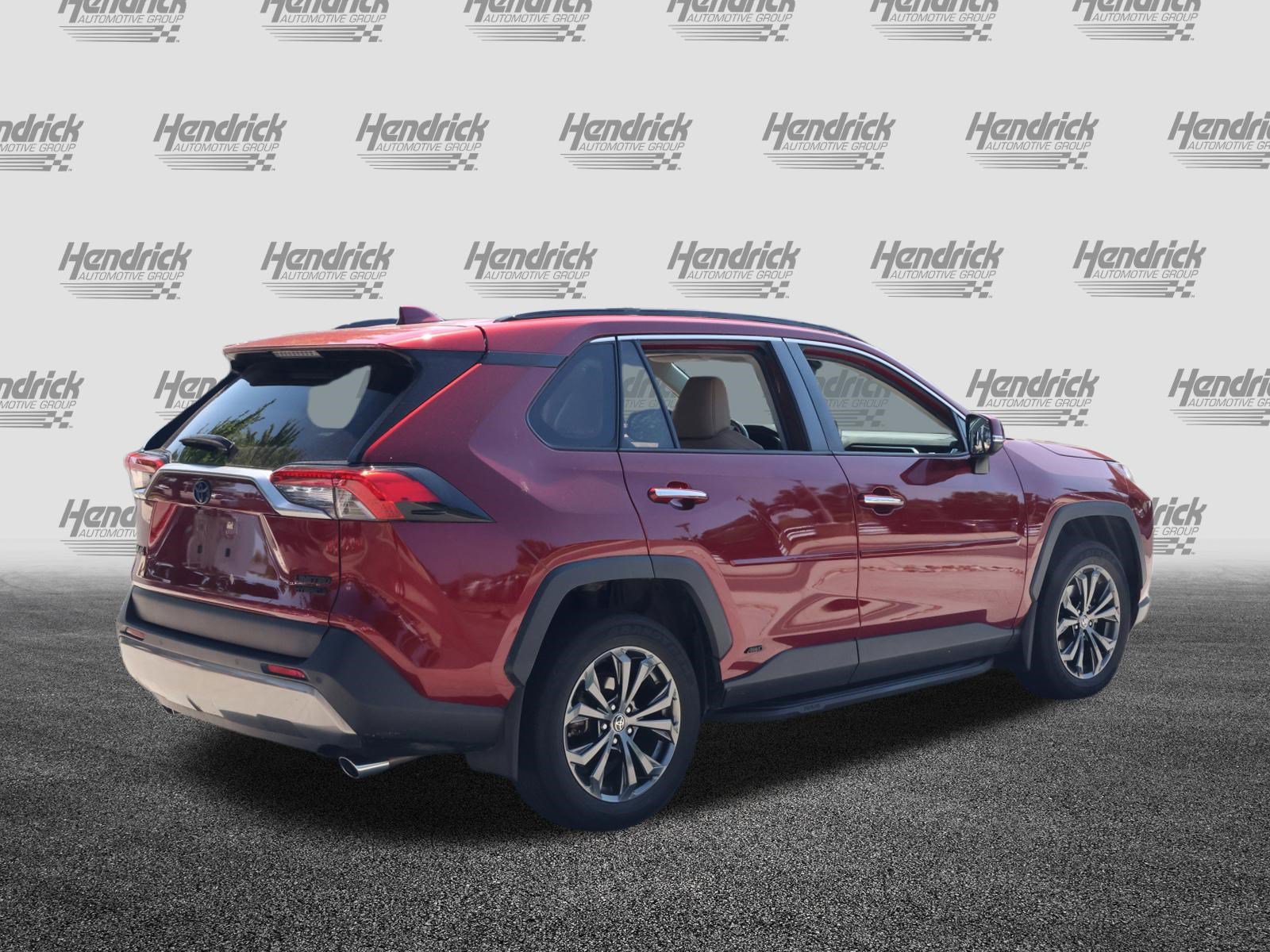 Used 2022 Toyota RAV4 Limited AWD/4WD image 9