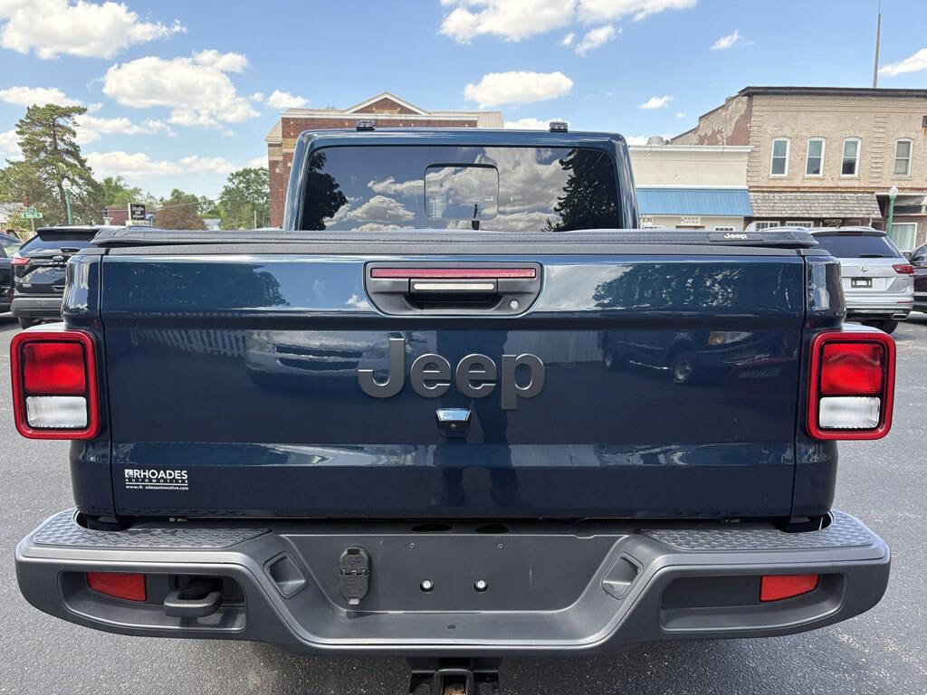 Used 2025 Jeep Gladiator Sport AWD/4WD image 5