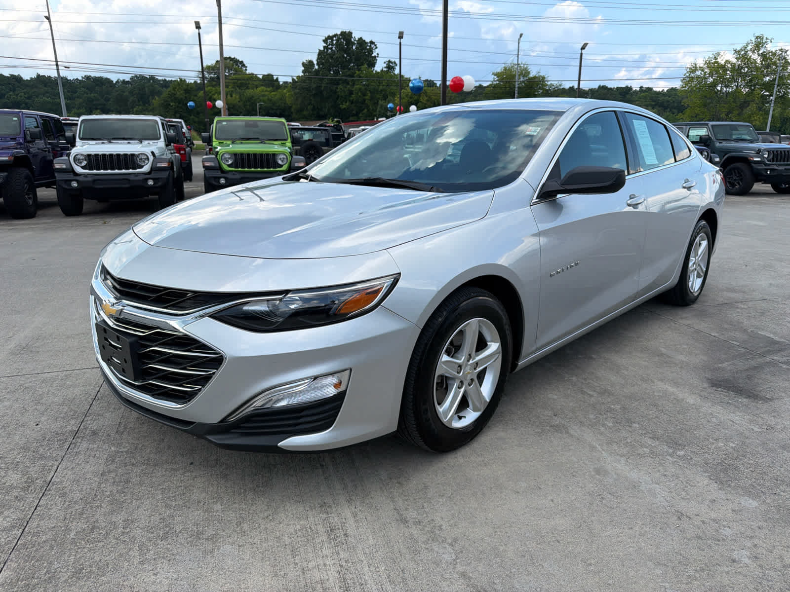 Used 2022 Chevrolet Malibu LS FWD image 4