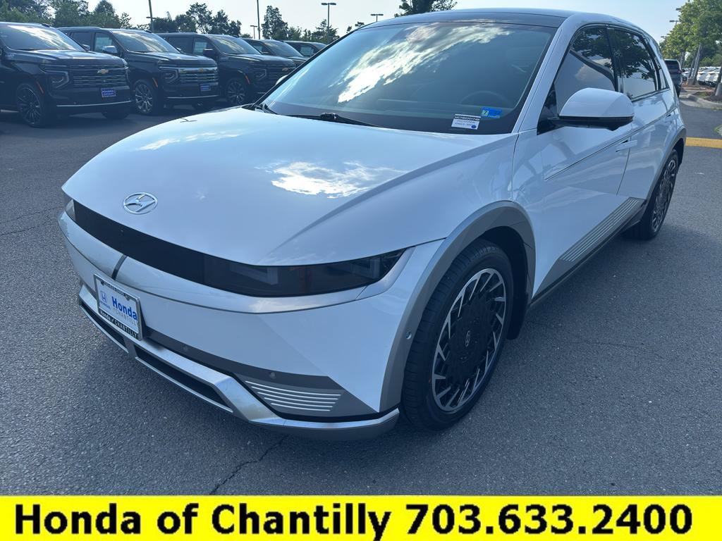 Used 2022 Hyundai Ioniq 5 Limited w/ Cargo Package AWD/4WD image 3