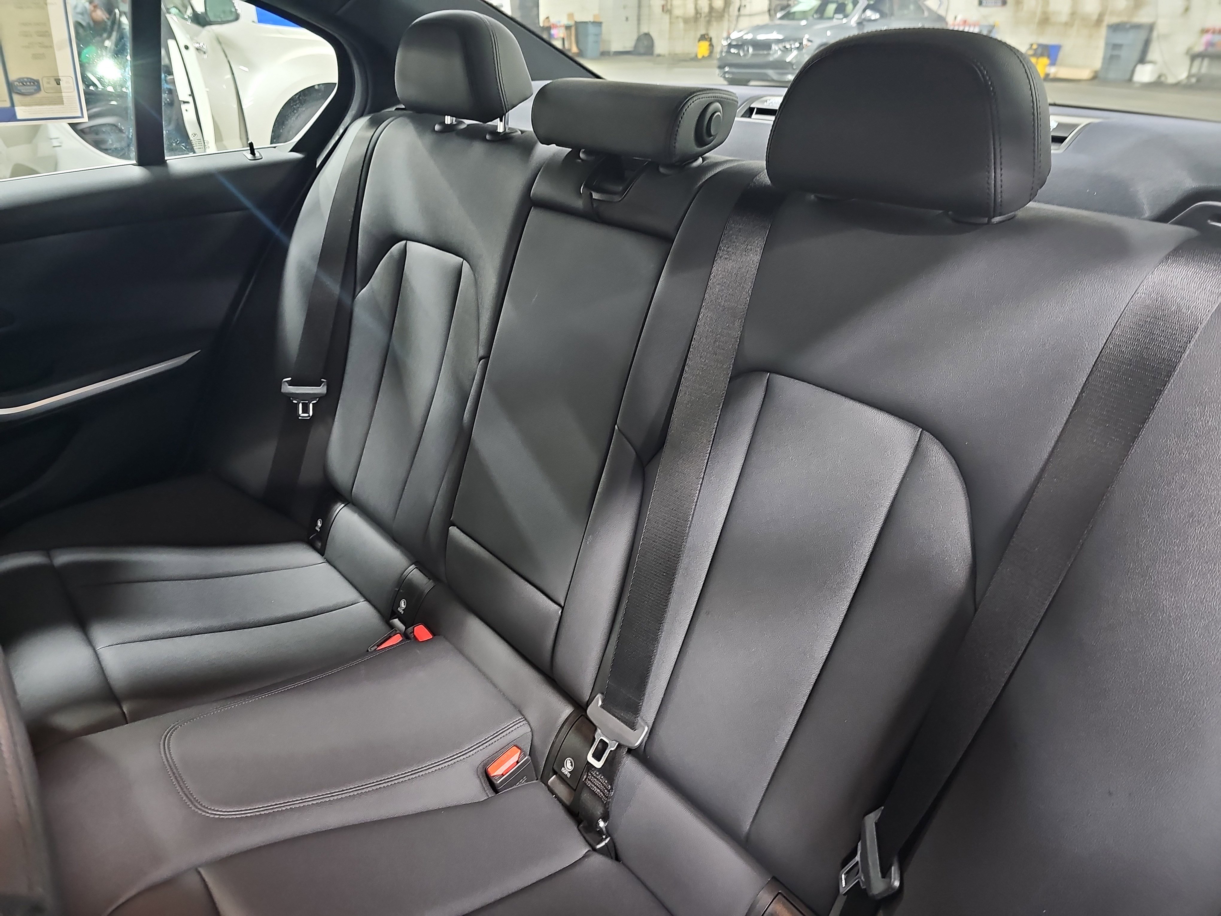 Used 2020 BMW 330i Sedan RWD image 14