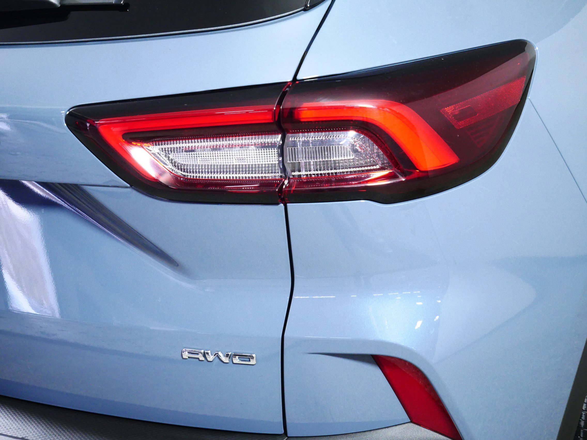 Used 2024 Ford Escape Platinum w/ Class II Trailer Tow Package image 17