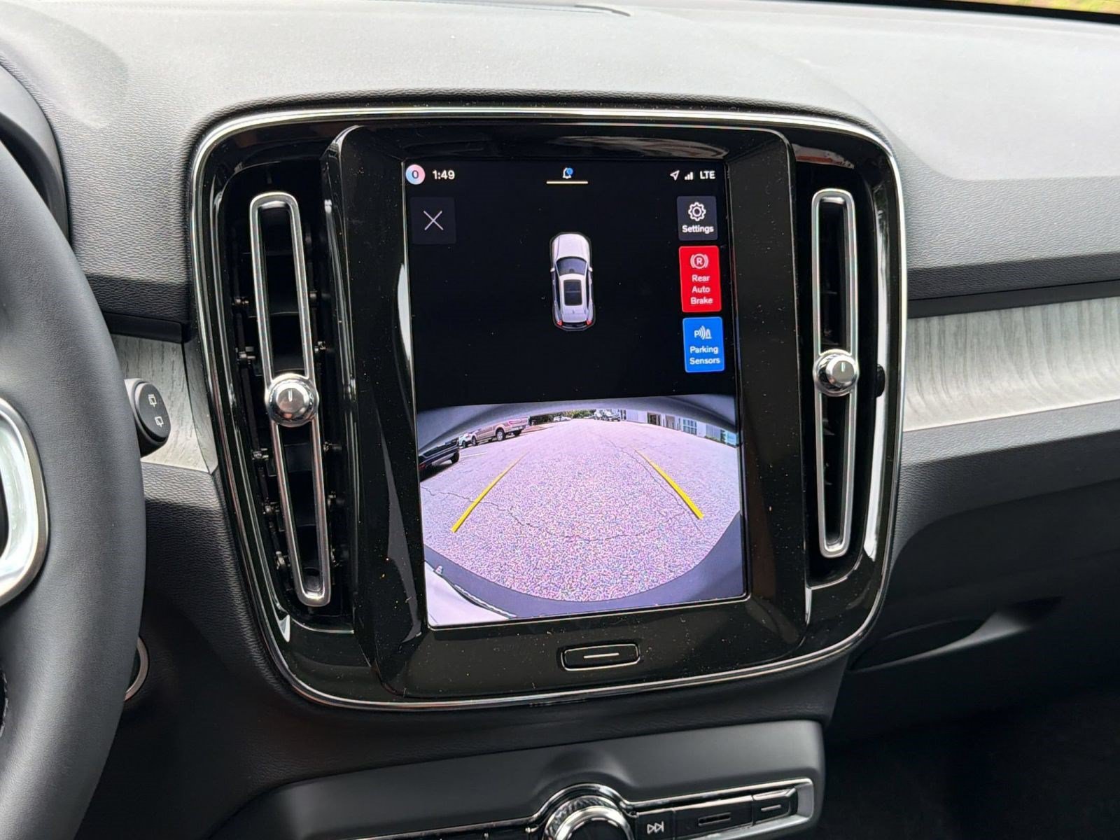 New 2026 Volvo XC40 B5 Core w/ Protection Package Premier AWD/4WD image 19