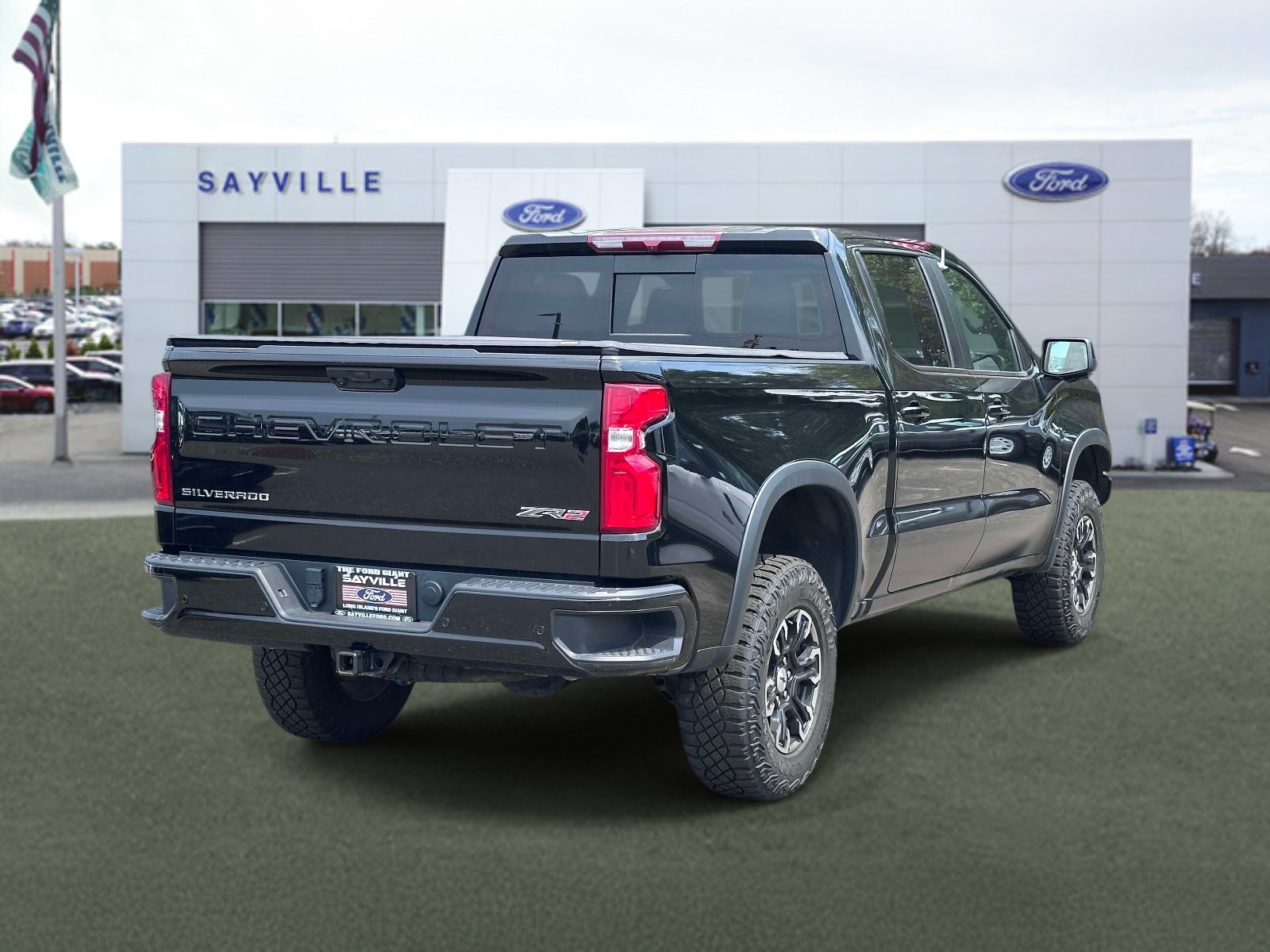 Used 2024 Chevrolet Silverado 1500 ZR2 AWD/4WD image 5