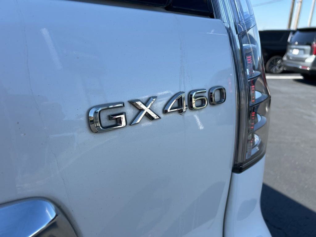 Used 2021 Lexus GX 460 Luxury w/ Accessory Package AWD/4WD image 12
