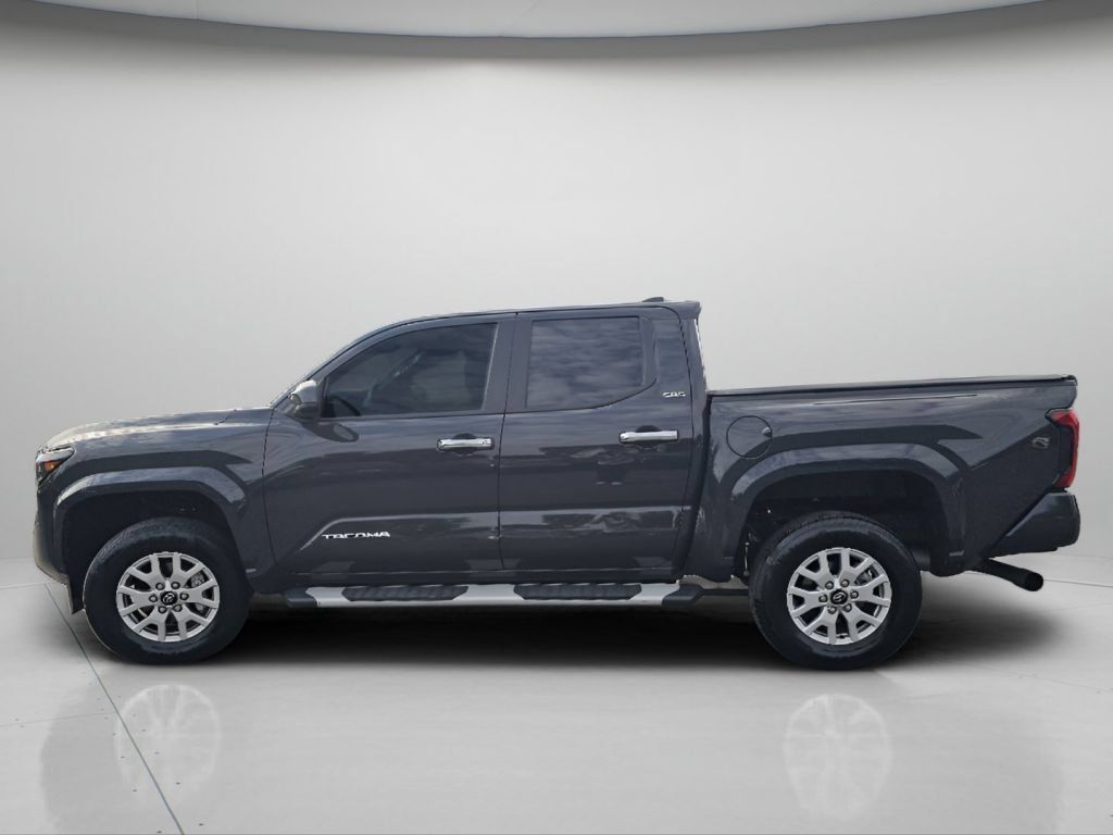Used 2025 Toyota Tacoma SR5 AWD/4WD image 24