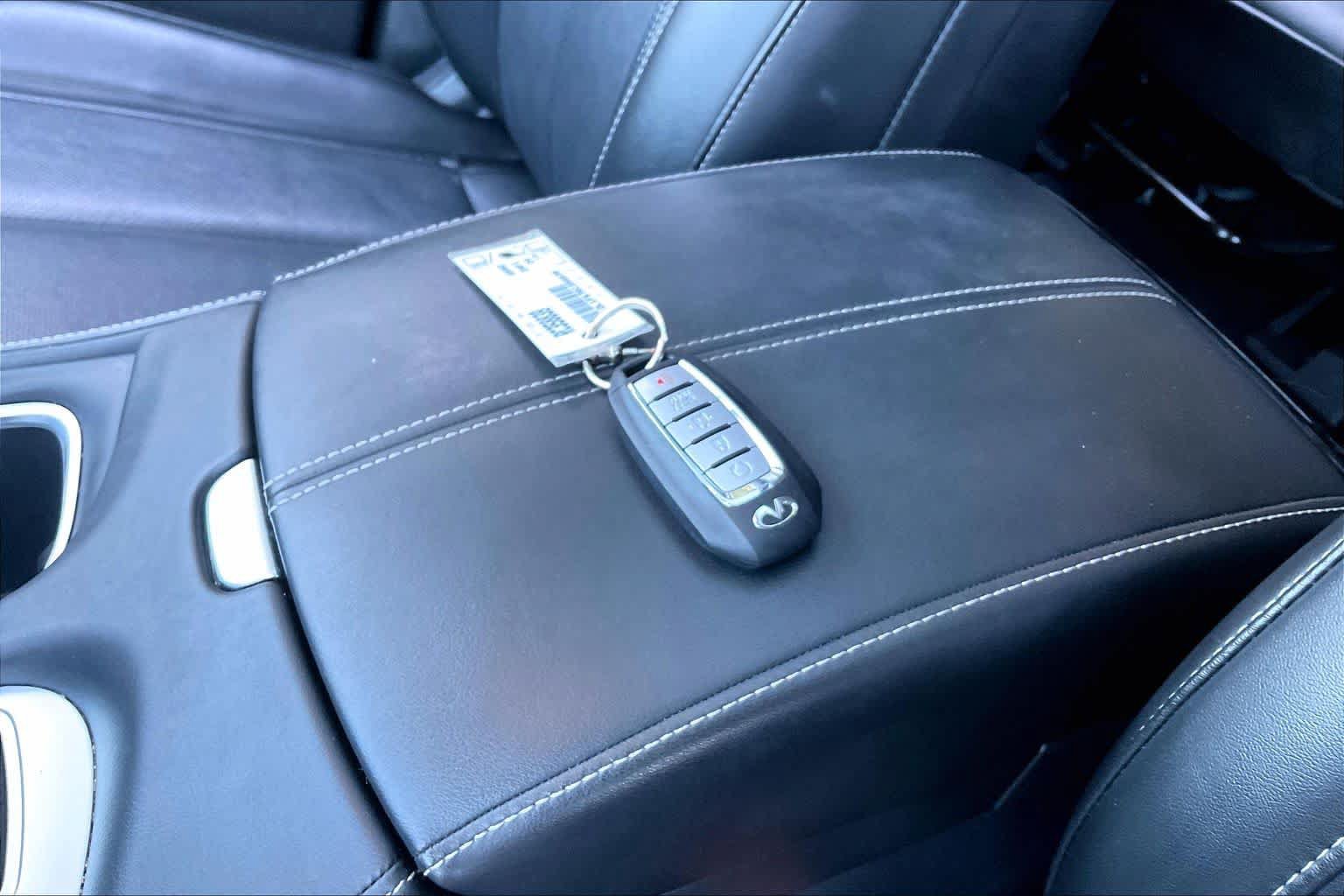 Used 2024 INFINITI QX60 Luxe AWD/4WD image 14