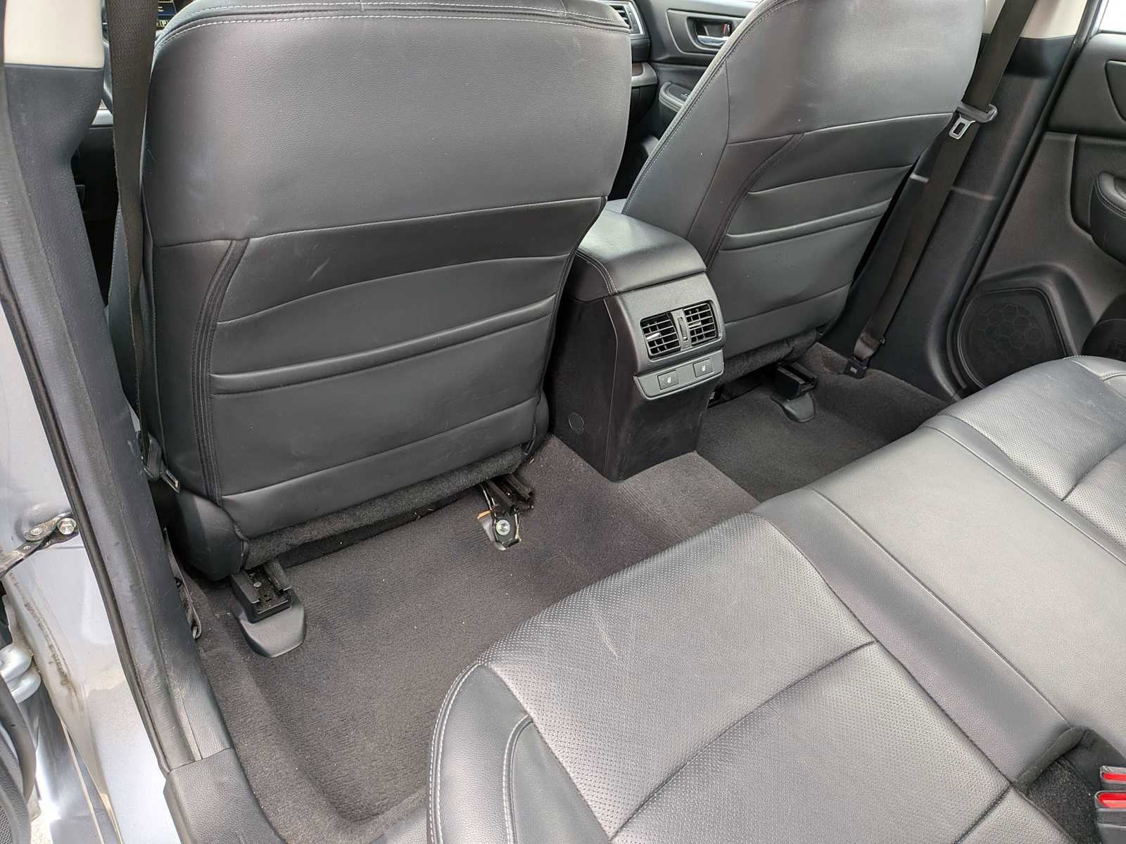 Used 2016 Subaru Legacy 2.5i Limited AWD/4WD image 17