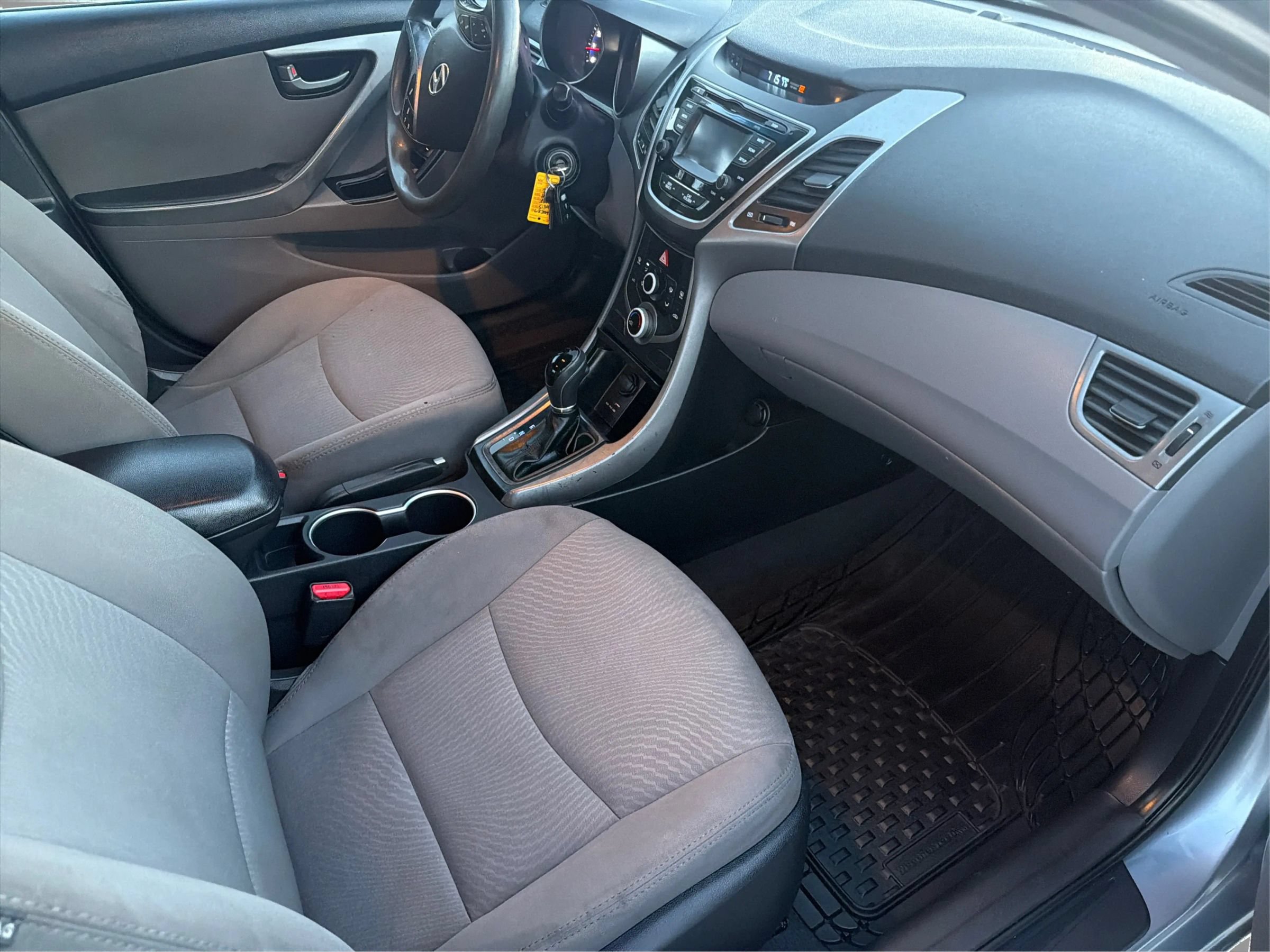Used 2016 Hyundai Elantra SE w/ Option Group 02 FWD image 26