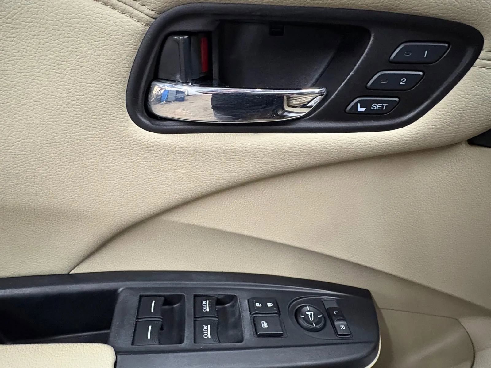 Used 2017 Acura RDX AWD w/ Advance Package image 36