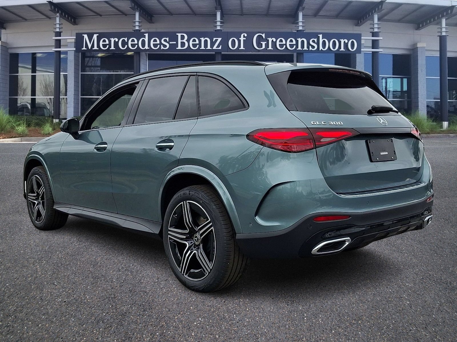 New 2026 Mercedes-Benz GLC 300 4MATIC image 3