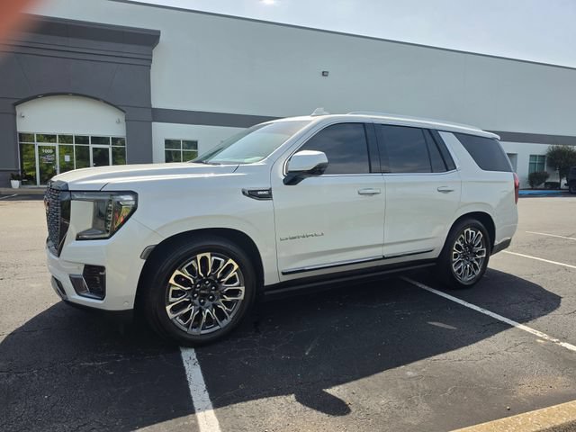 Used 2023 GMC Yukon Denali Ultimate AWD/4WD image 12