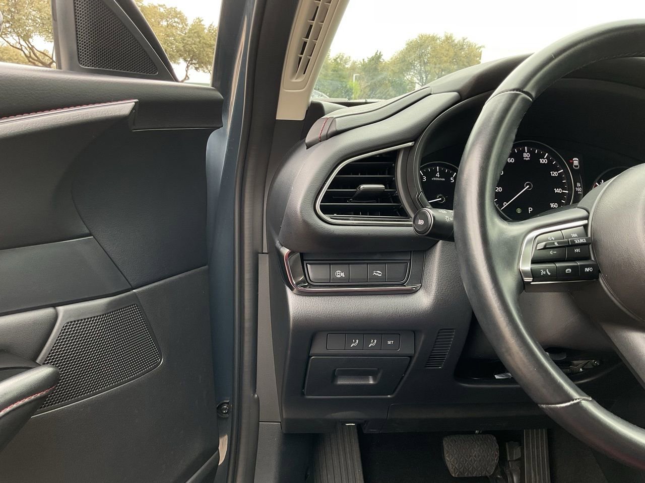 Used 2025 MAZDA CX-30 AWD 2.5 S w/ Preferred Package image 27