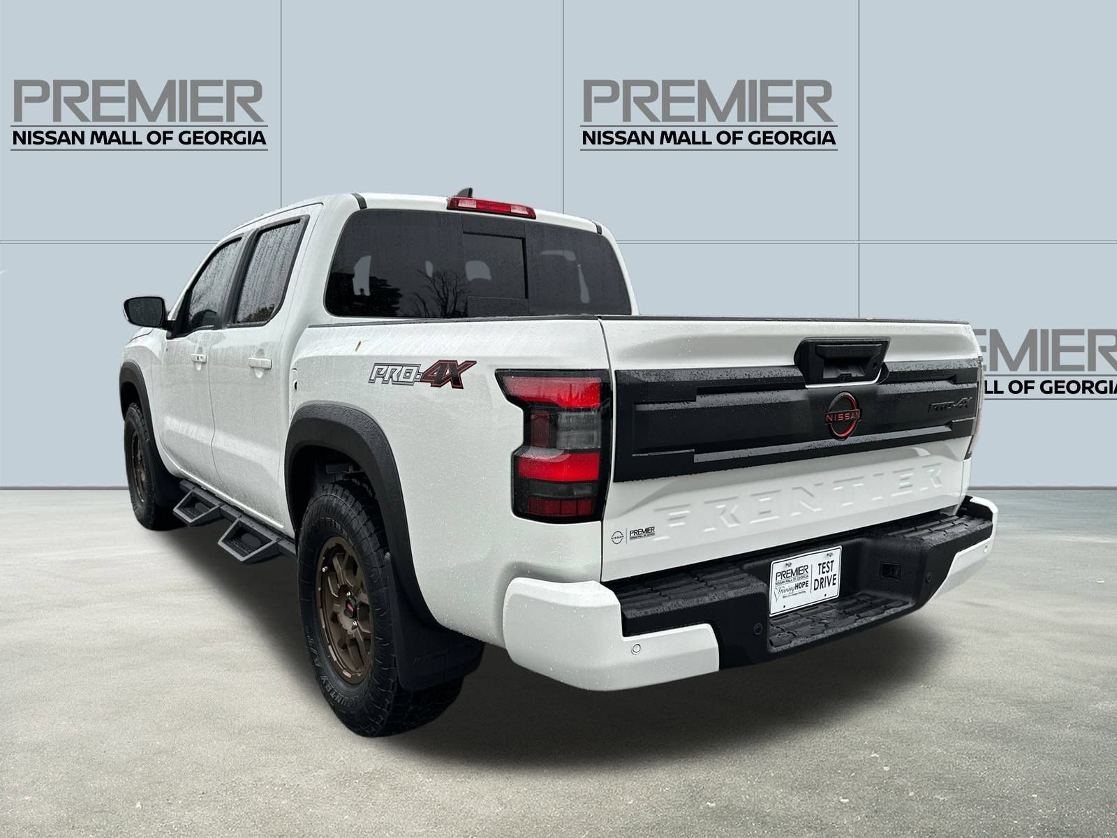 New 2025 Nissan Frontier PRO-4X AWD/4WD image 7