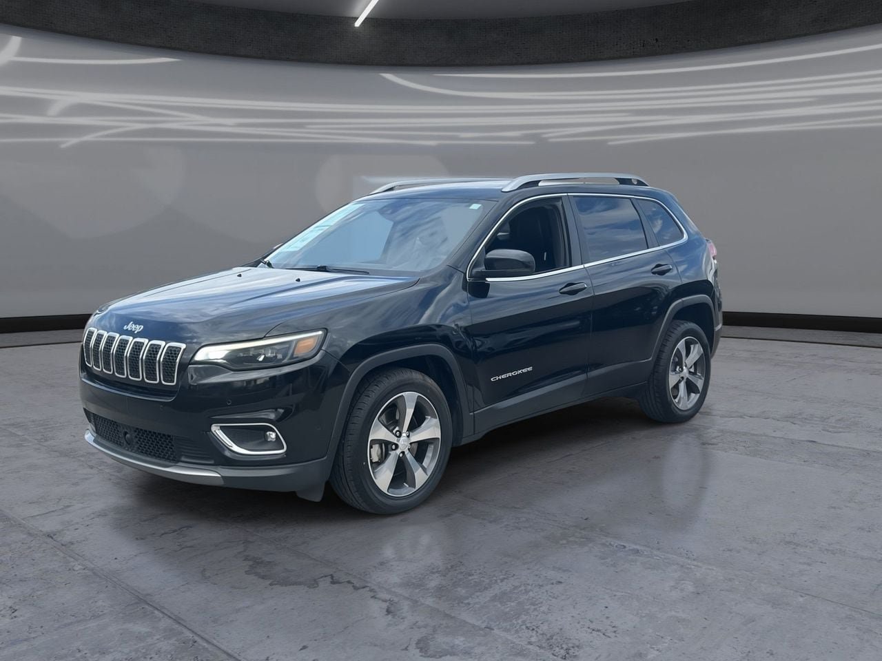 Used 2019 Jeep Cherokee Limited w/ Luxury Group FWD image 3