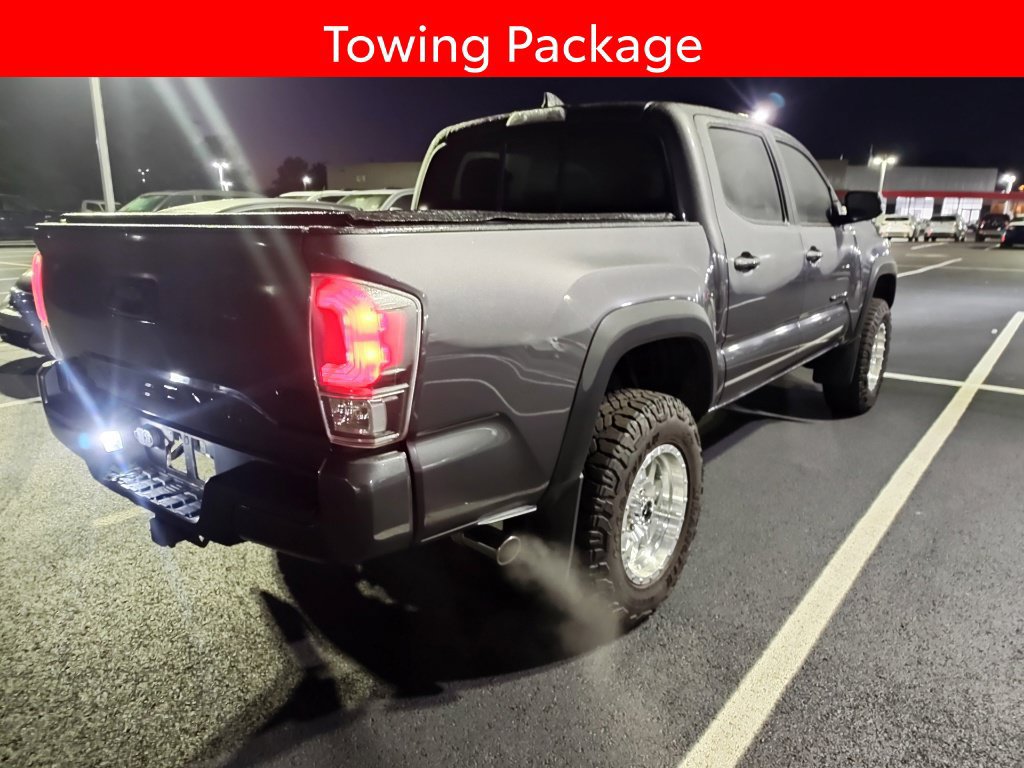 Used 2016 Toyota Tacoma TRD Off-Road w/ Towing Package AWD/4WD image 4