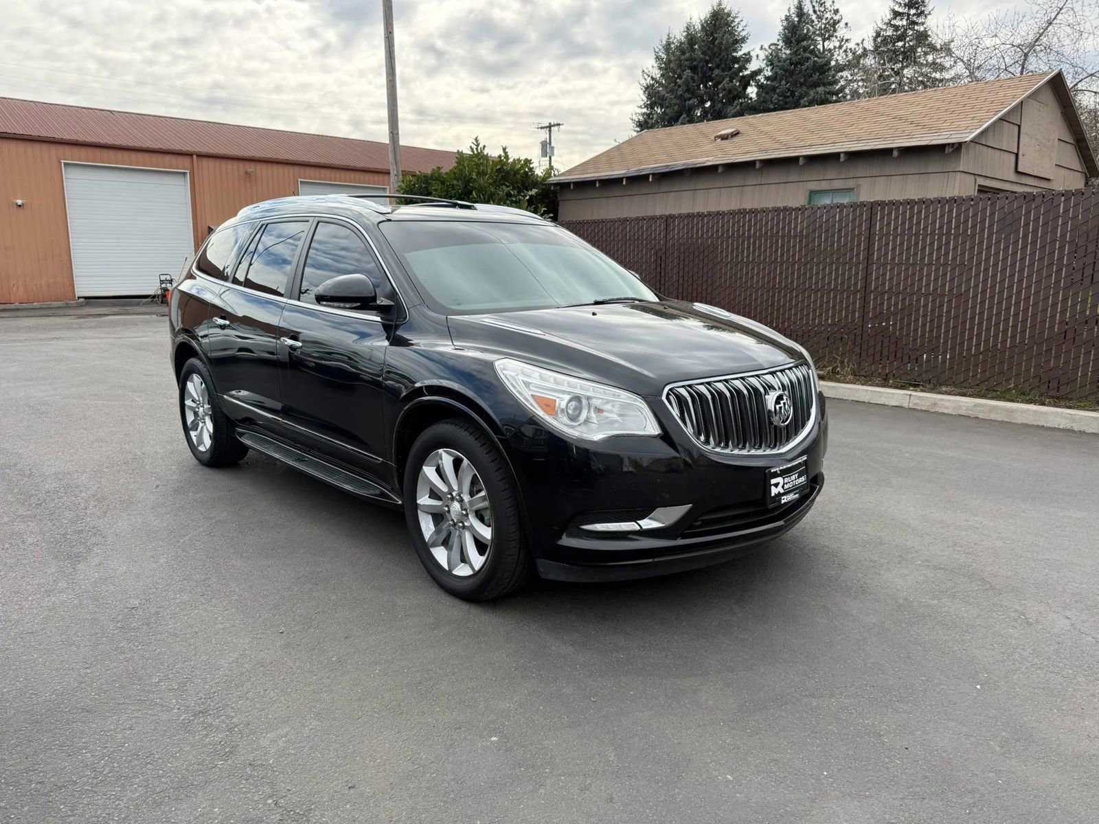 Used 2015 Buick Enclave Premium w/ Experience Buick Package FWD image 3