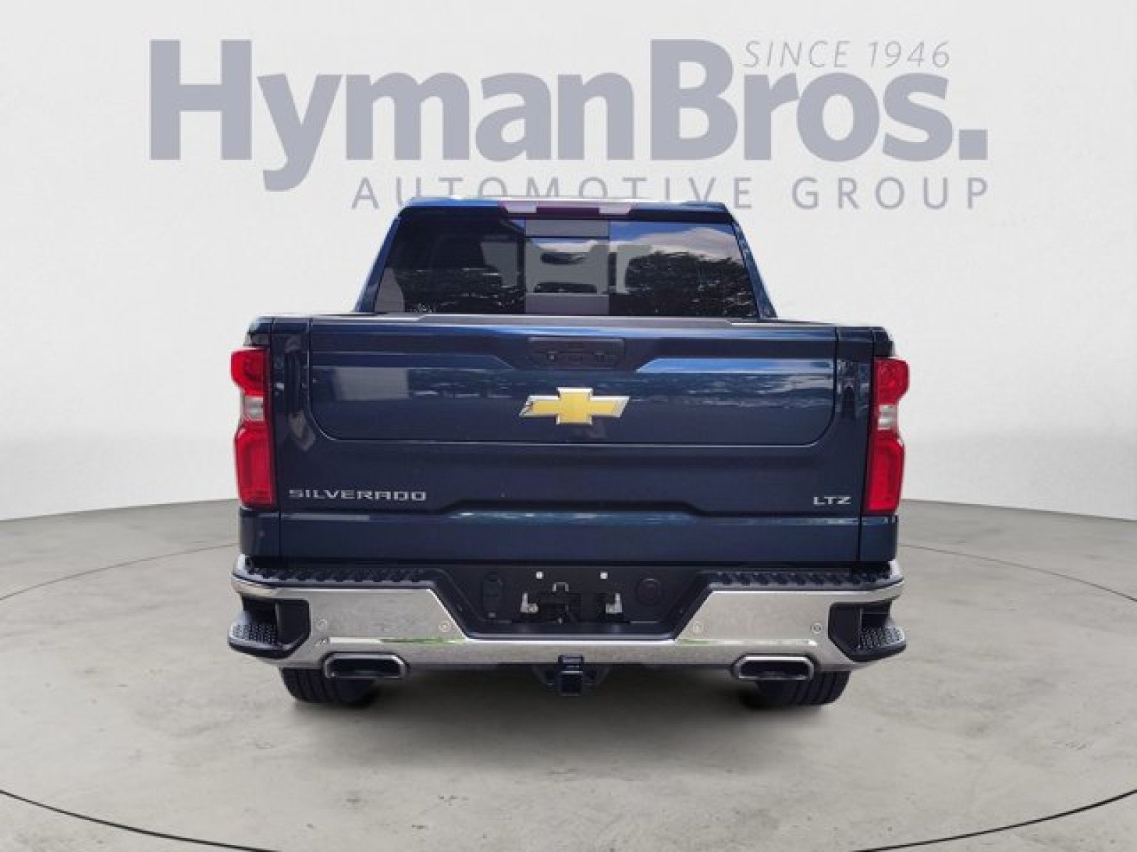 Used 2021 Chevrolet Silverado 1500 LTZ AWD/4WD image 4
