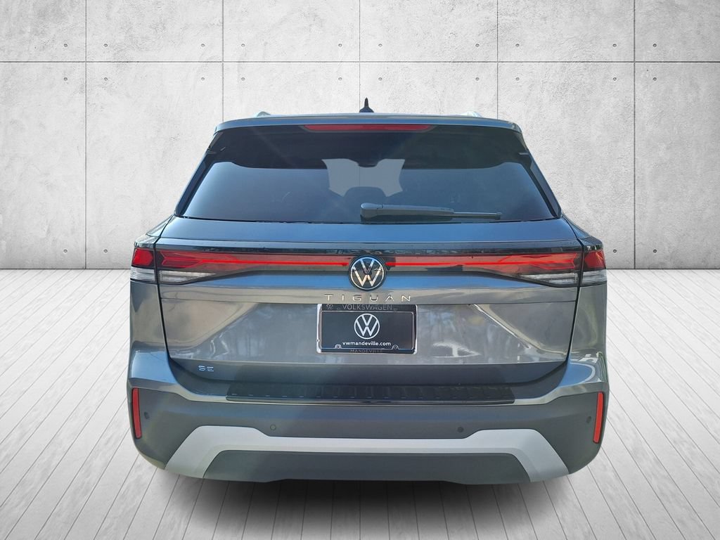 Used 2026 Volkswagen Tiguan SE FWD image 4