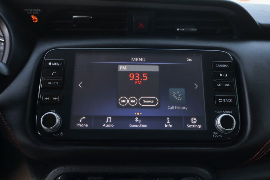 Used 2023 Nissan Kicks SR w/ SR Premium Package FWD image 27