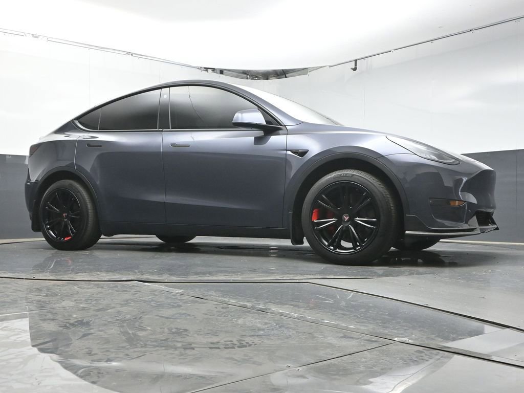 Used 2023 Tesla Model Y Long Range image 25