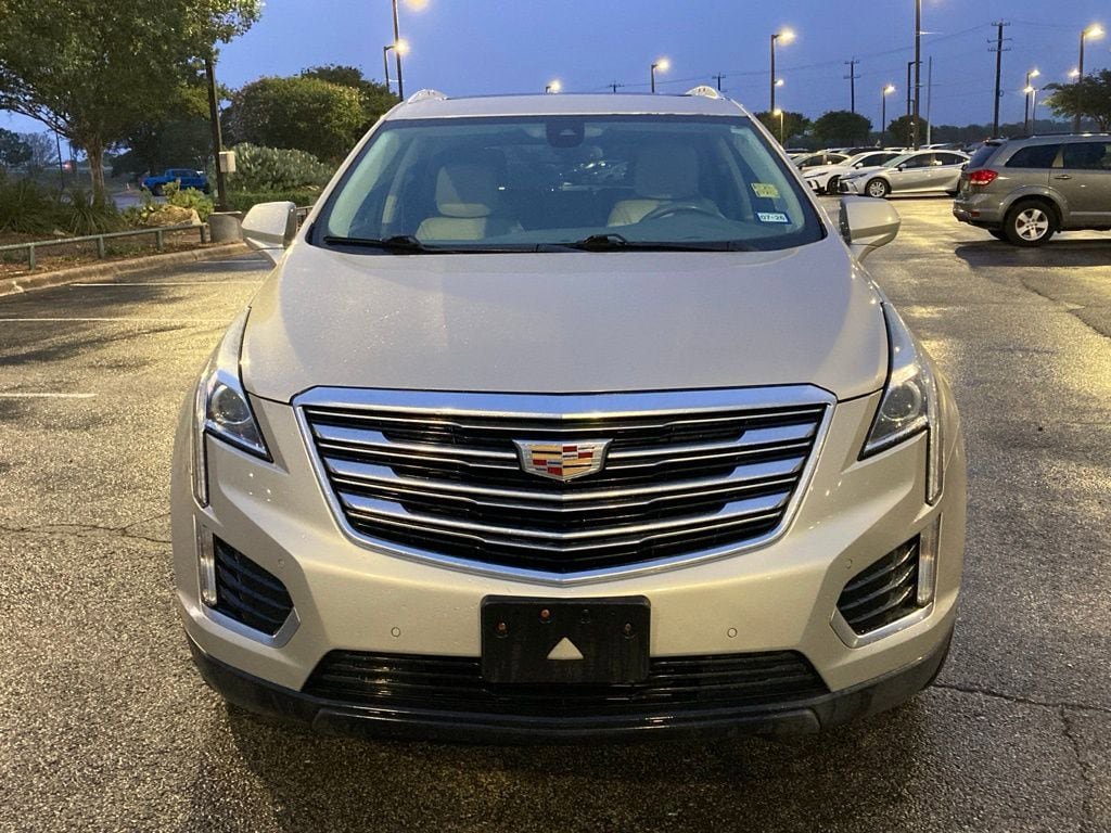 Used 2017 Cadillac XT5 Luxury w/ Driver Awareness Package image 2