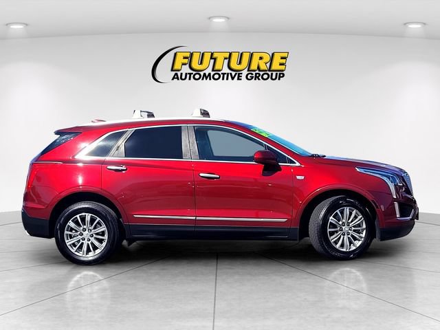 Used 2018 Cadillac XT5 Luxury w/ Driver Awareness Package FWD image 3