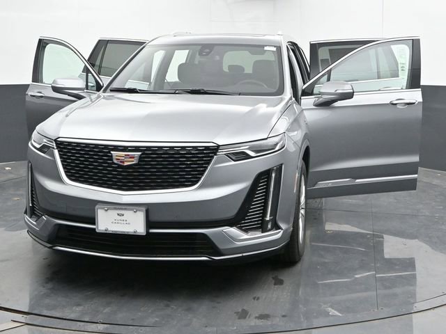 New 2025 Cadillac XT6 Luxury image 47