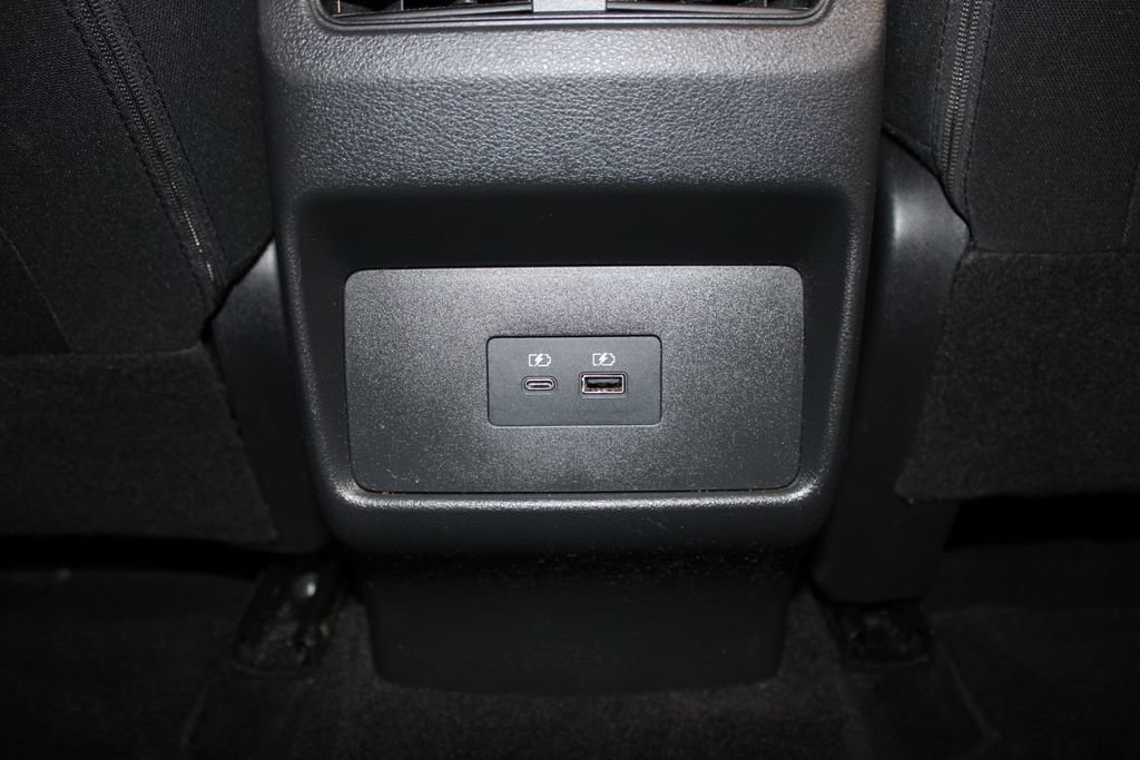 Used 2023 Nissan Rogue SV AWD/4WD image 28
