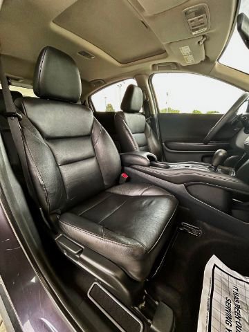 Used 2018 Honda HR-V EX image 9