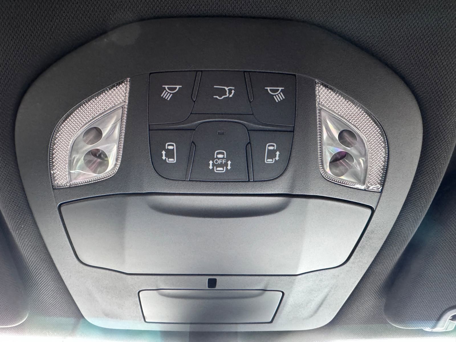 New 2025 Chrysler Pacifica Select FWD image 33