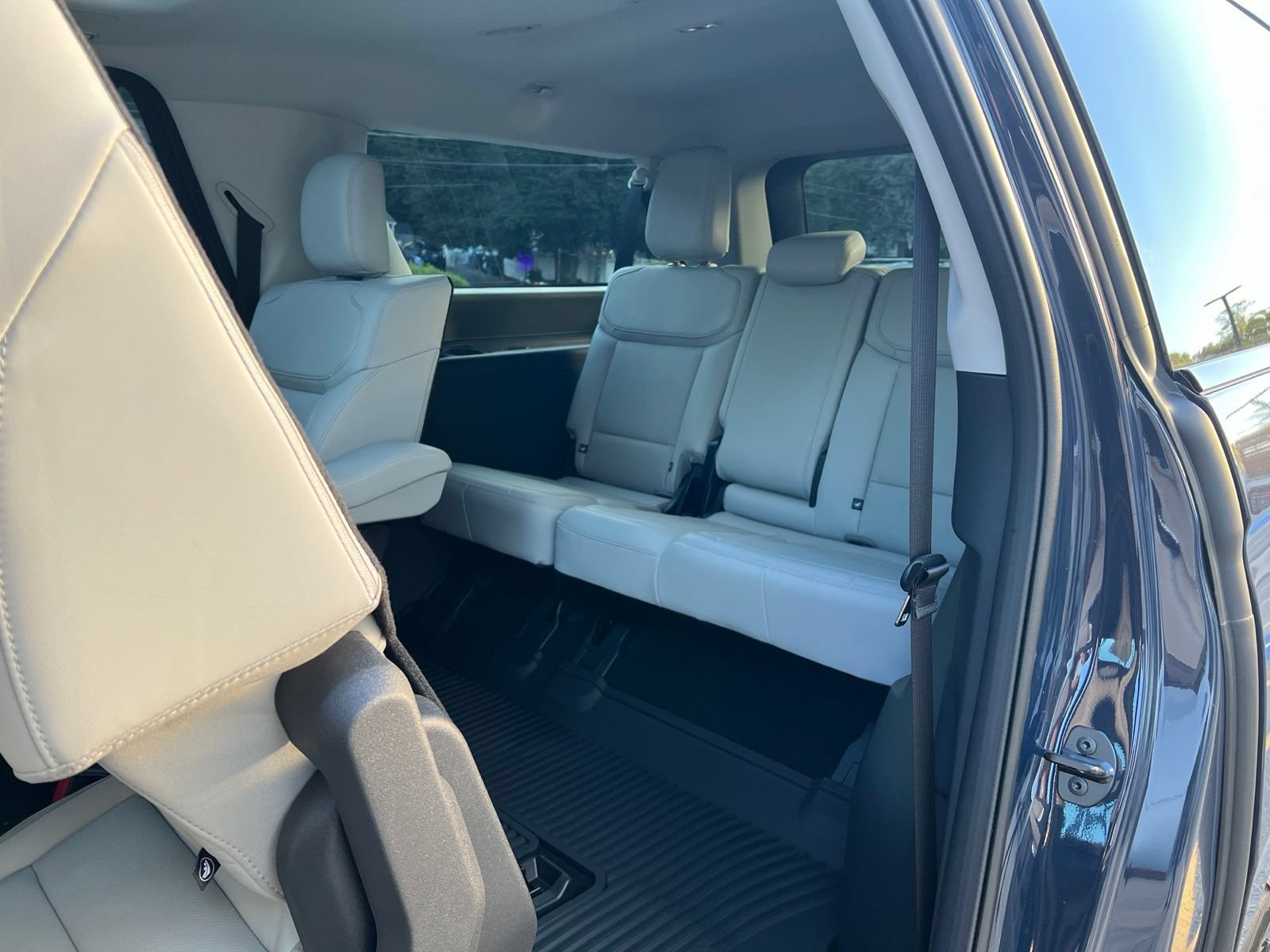 New 2027 Ford Expedition Max Platinum AWD/4WD image 16